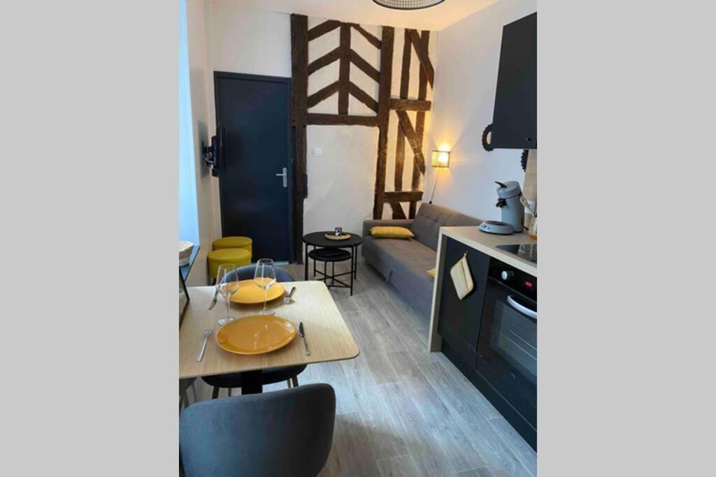 Appartement Centre De Moulins Moulins  Exterior foto